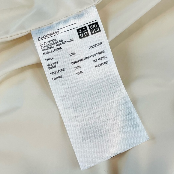 UNIQLO • Cream Seamless Hooded Down Puffer Jacket, XS - Picture 12 of 16
